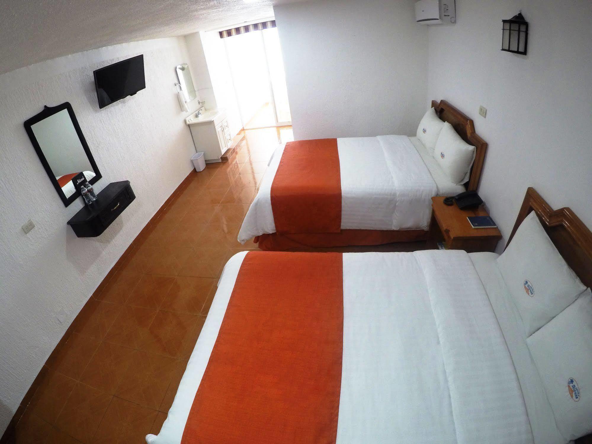 Hotel Atenas Ксалапа Екстериор снимка
