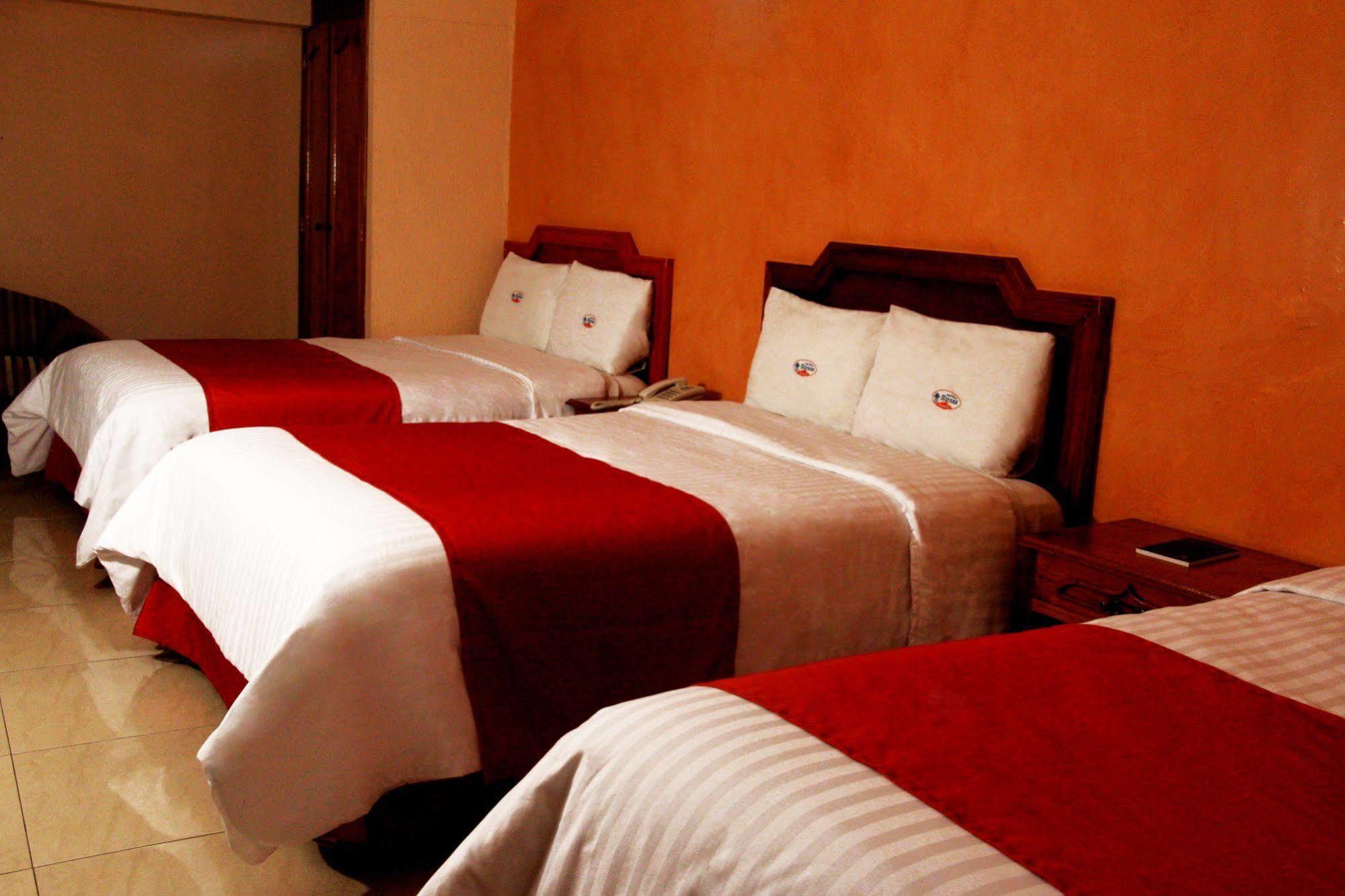 Hotel Atenas Ксалапа Екстериор снимка