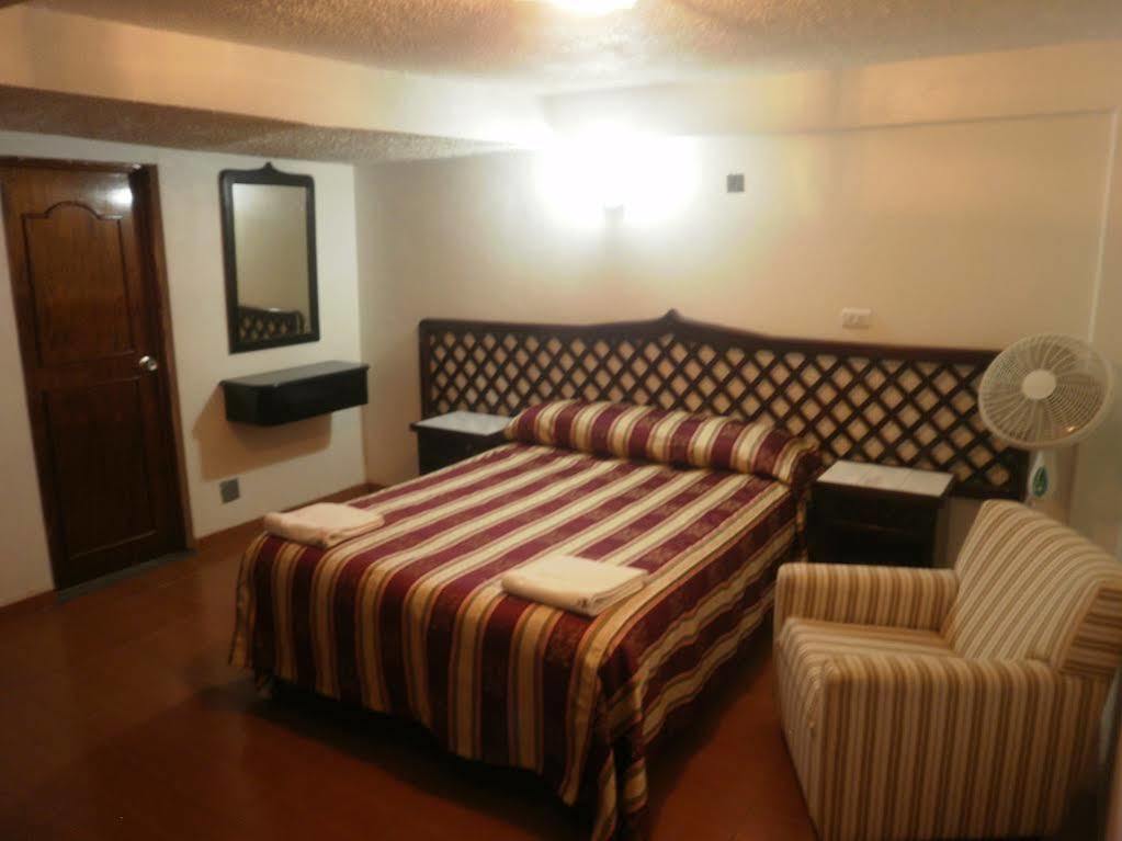 Hotel Atenas Ксалапа Екстериор снимка
